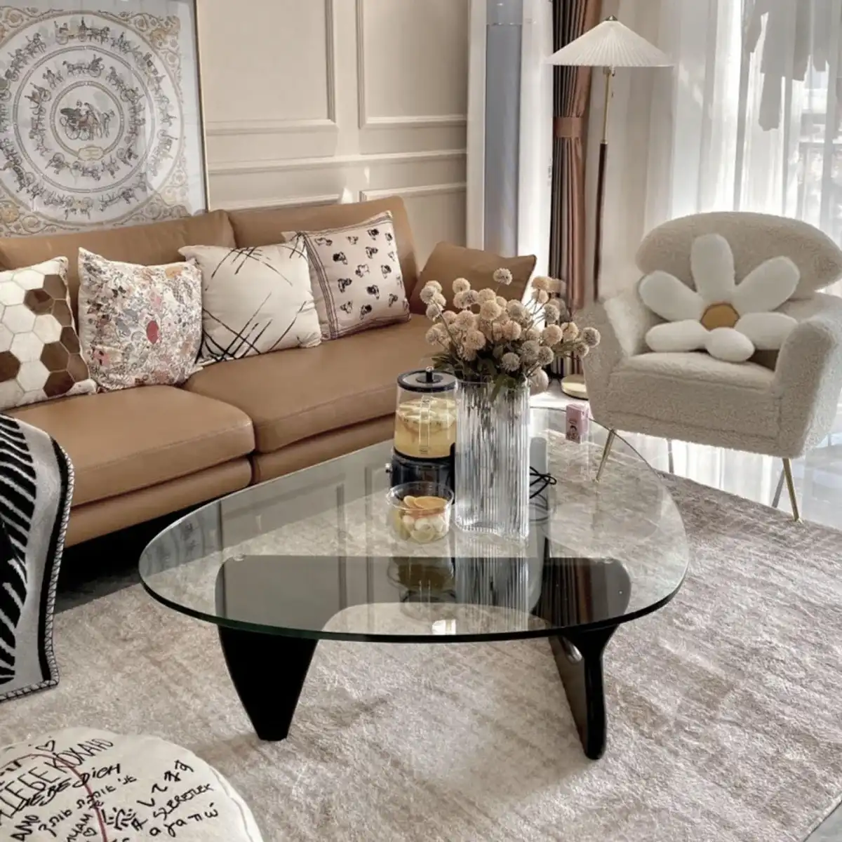 Triangle Coffee Table in Walnut Mid Century Modern Solid Wood Base and Triangle Clear Glass Coffee Table for Living Room Low Minimalist Tea Table Coffee Tables (36 * 25.6 * 16, Black Transparent) - Image 3